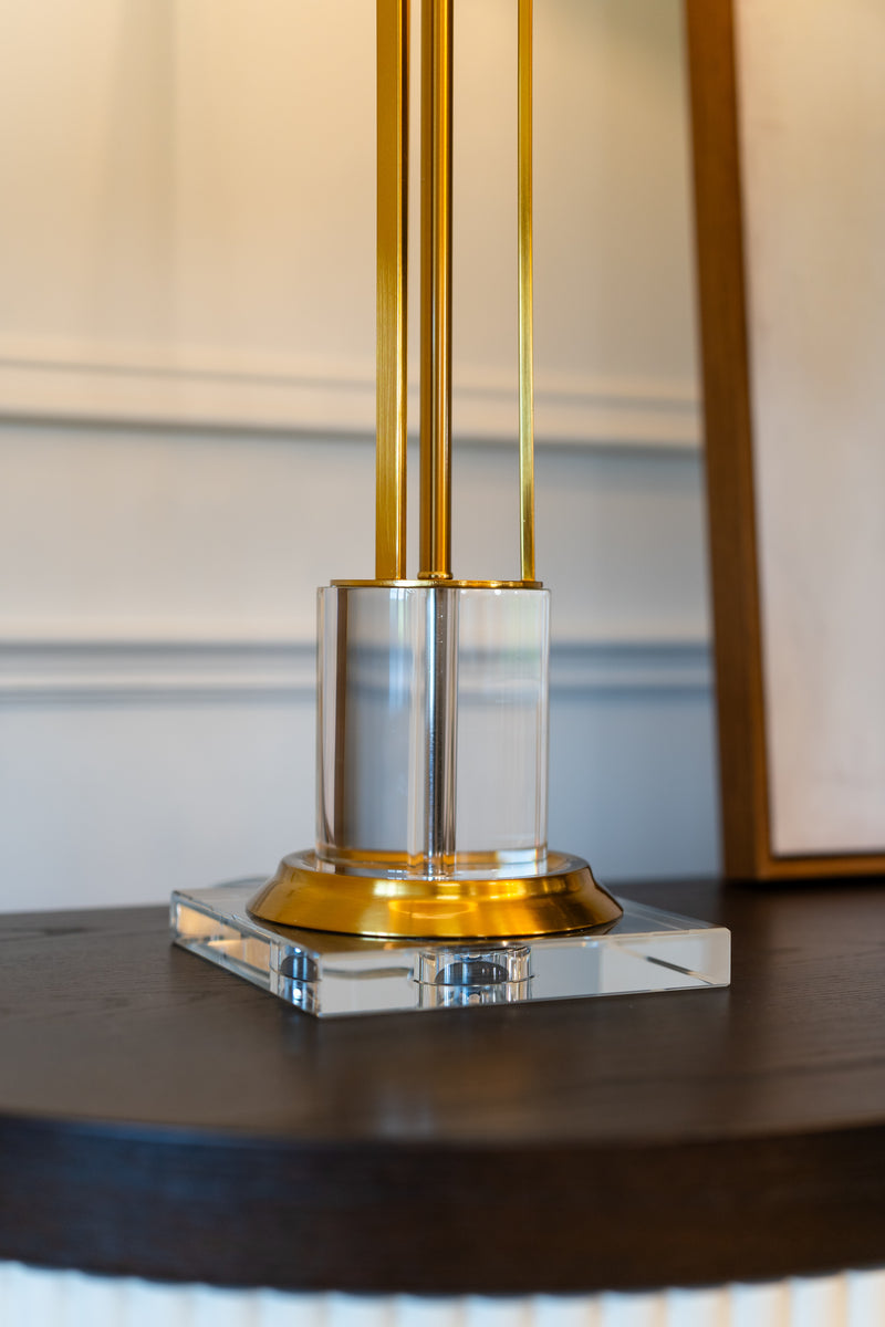 Lola Lamp